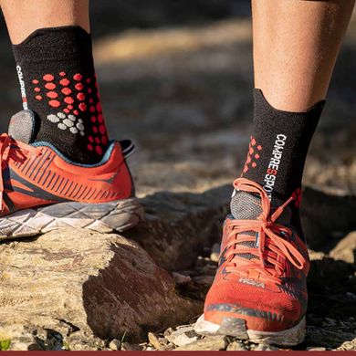 Шкарпетки Compressport Pro Racing Socks V3.0 Trail, Black/Red, T1 (TSHV3-99RD-T1) TSHV3-99RD-T1 фото