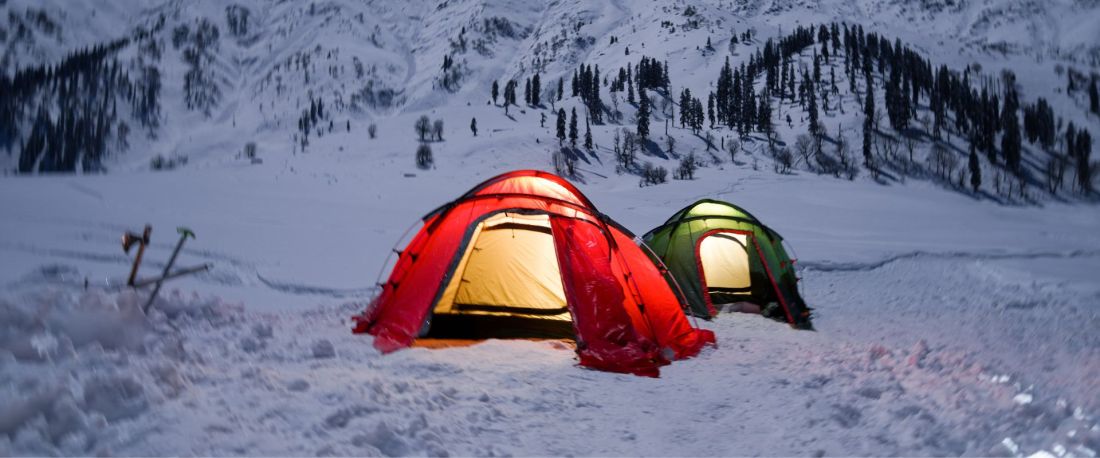 Як зігрітися в наметі без багаття? Дієві лайфхаки для комфортної ночівлі