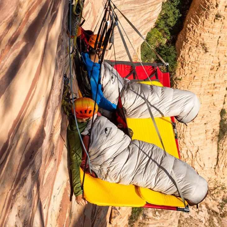 Спальник пуховий Naturehike Snowbird 2  розмір XL хакі NH20YD001