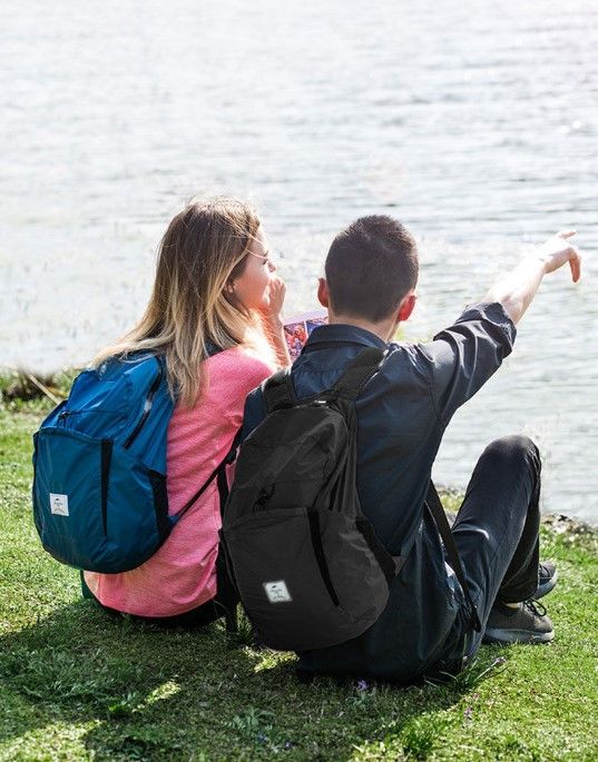 Складний рюкзак Naturehike Ultralight 22 л чорній NH17A017-B