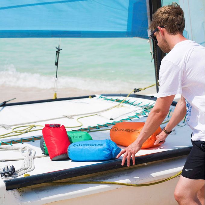 Lifeventure чохол Ultralight Dry Bag 2 L red